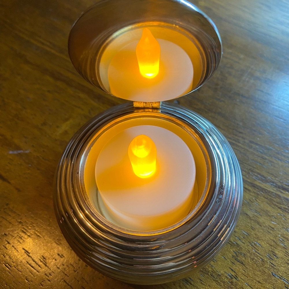MSRP $40 - POTTERY BARN Travel Tea Light Holder / Silver Plated /  Travel Bag